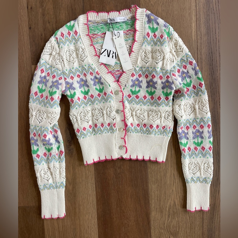 Zara Woman’s Knit floral Sweater